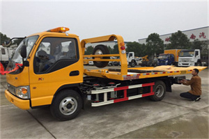 渠县哪里有拖车服务